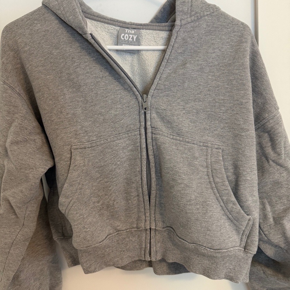 TNA Cozy Fleece Perfect Hooded Cropped Sweatshirt